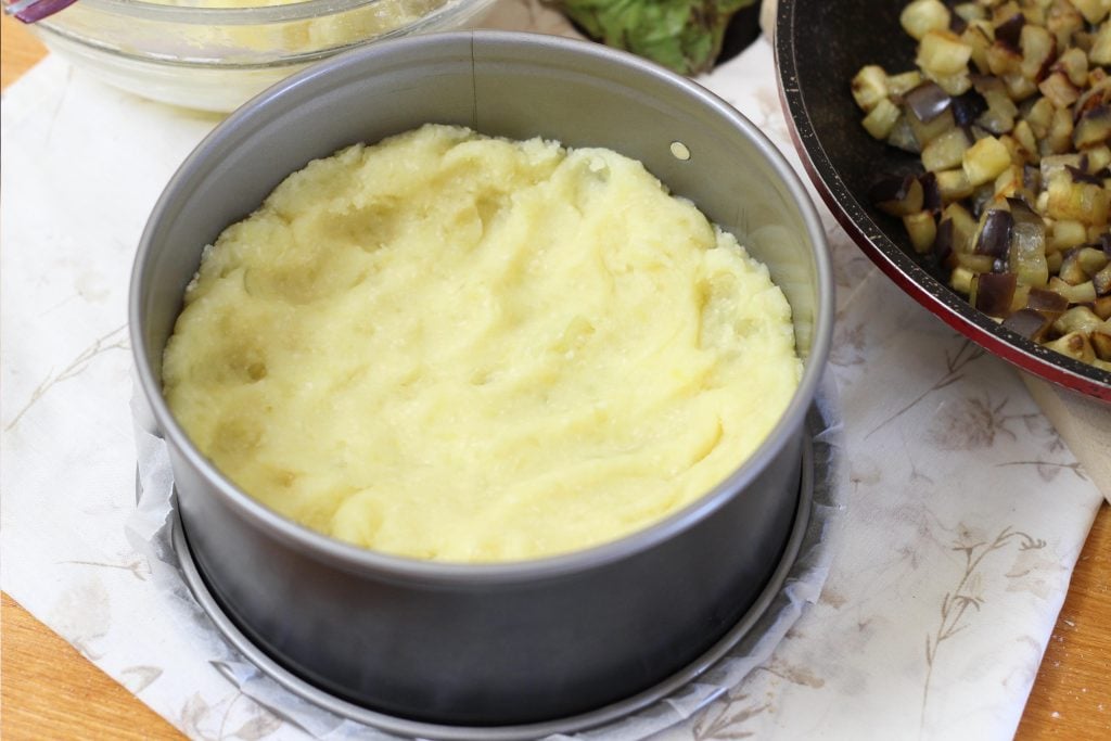 Sbriciolata di patate e melanzane senza uova - Step 4