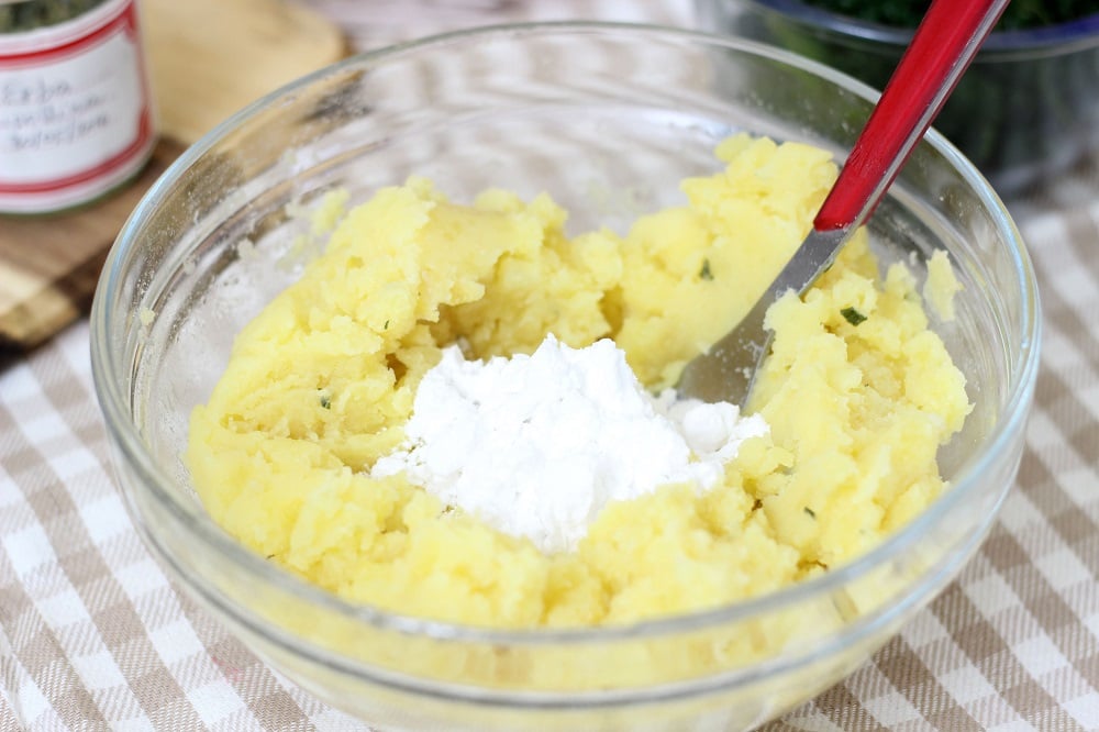 Focaccine di patate in padella con spinaci e formaggio – senza uova - Step 3