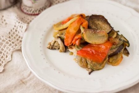 Verdure al forno: zucchine, melanzane e peperoni
