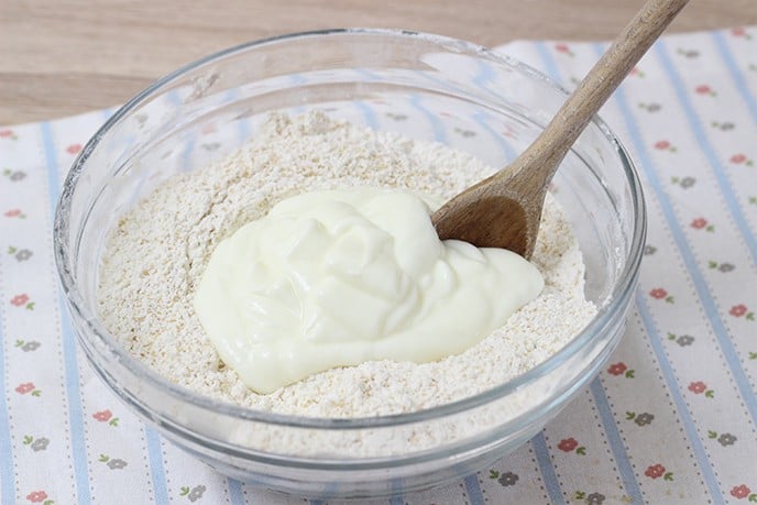 Plumcake bicolore sofficissimo – ricetta senza uova - Step 2