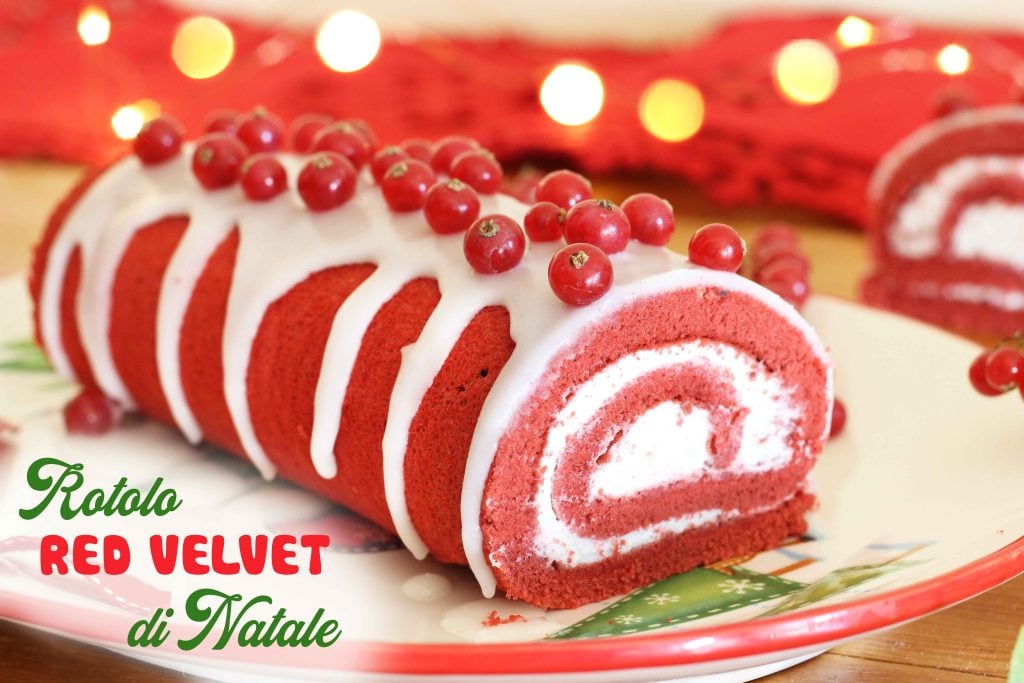 Il nostro rotolo Red Velvet è pronto per essere servito, colorerà e rallegrerà le nostre tavole natalizie!