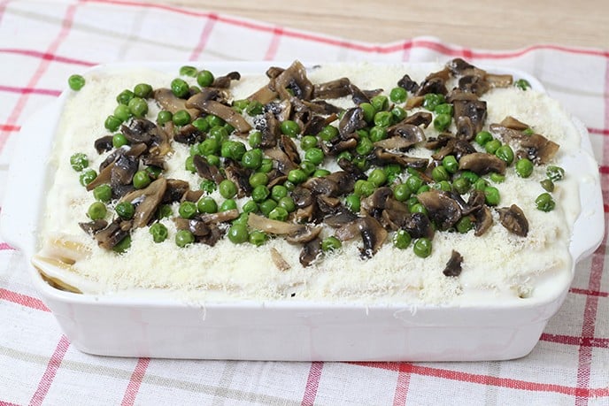 Pasta al forno con funghi, piselli e besciamella – ziti al forno - Step 6