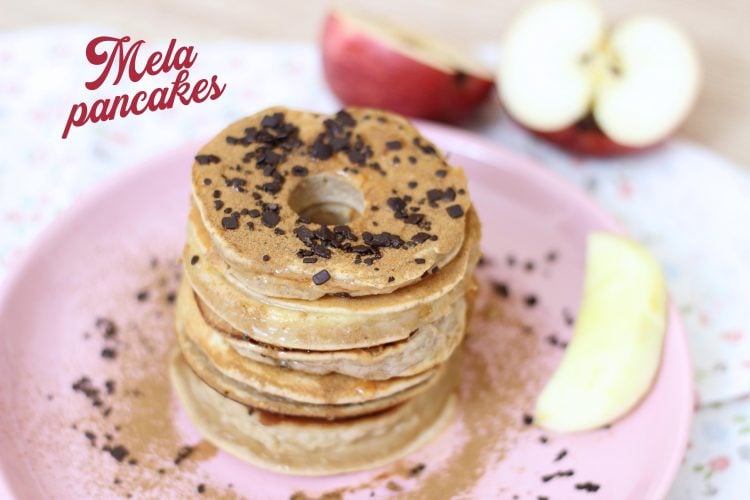 Mela pancakes - pancakes con cuore di mela