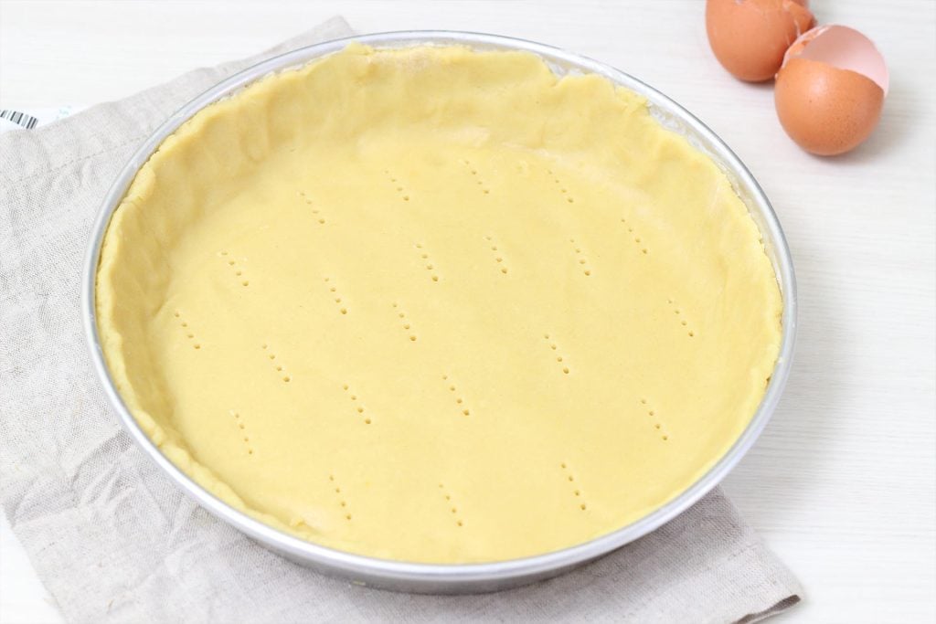 Crostata di girelle bicolore con crema al cioccolato – ricetta facile - Step 1
