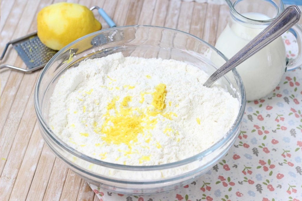 Pasta frolla al latte senza uova – ricetta facile - Step 3