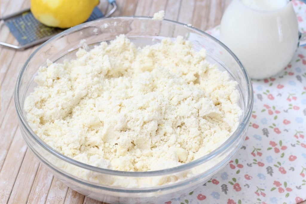 Pasta frolla al latte senza uova – ricetta facile - Step 5