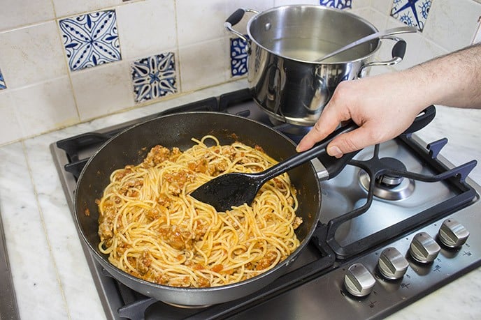 Spaghetti con sugo di salsiccia veloce - Step 5