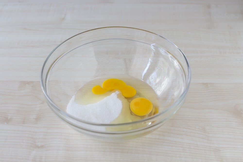 Ciambelle allo yogurt soffici - Step 1