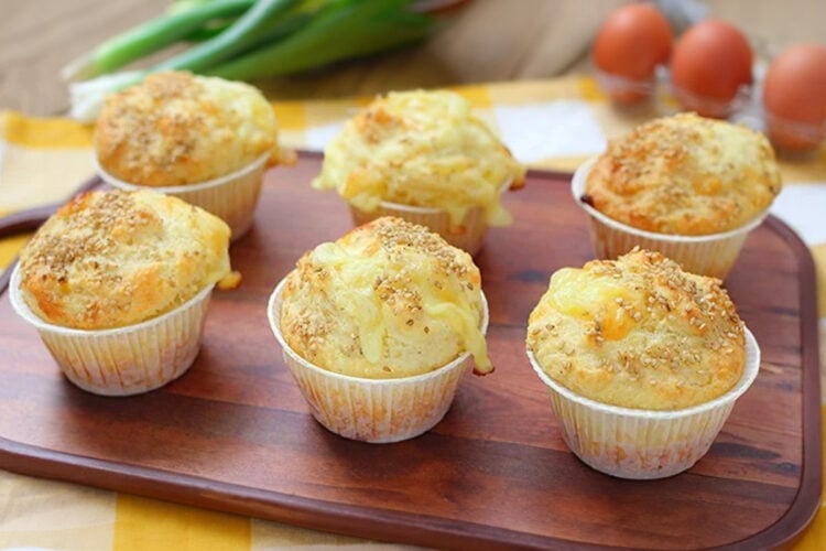 Muffin soffici al formaggio