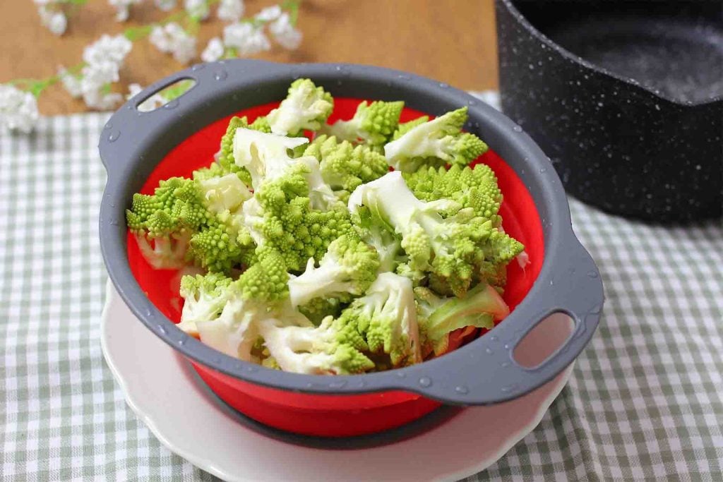 Rigatoni broccoli e olive nere – ricetta facile - Step 1