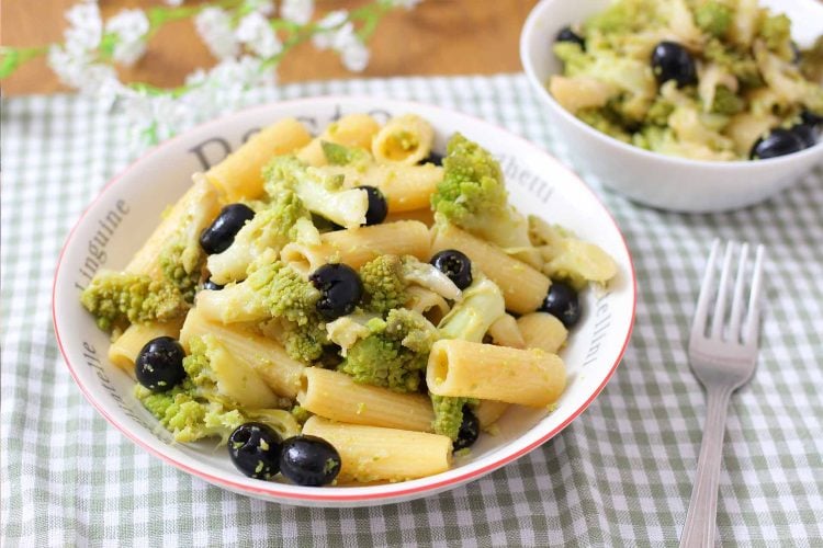 Rigatoni broccoli e olive nere - ricetta facile