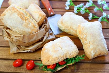 Tozzetti: deliziose ciabattine di pane