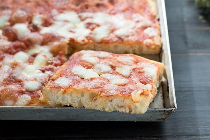 pizza in teglia