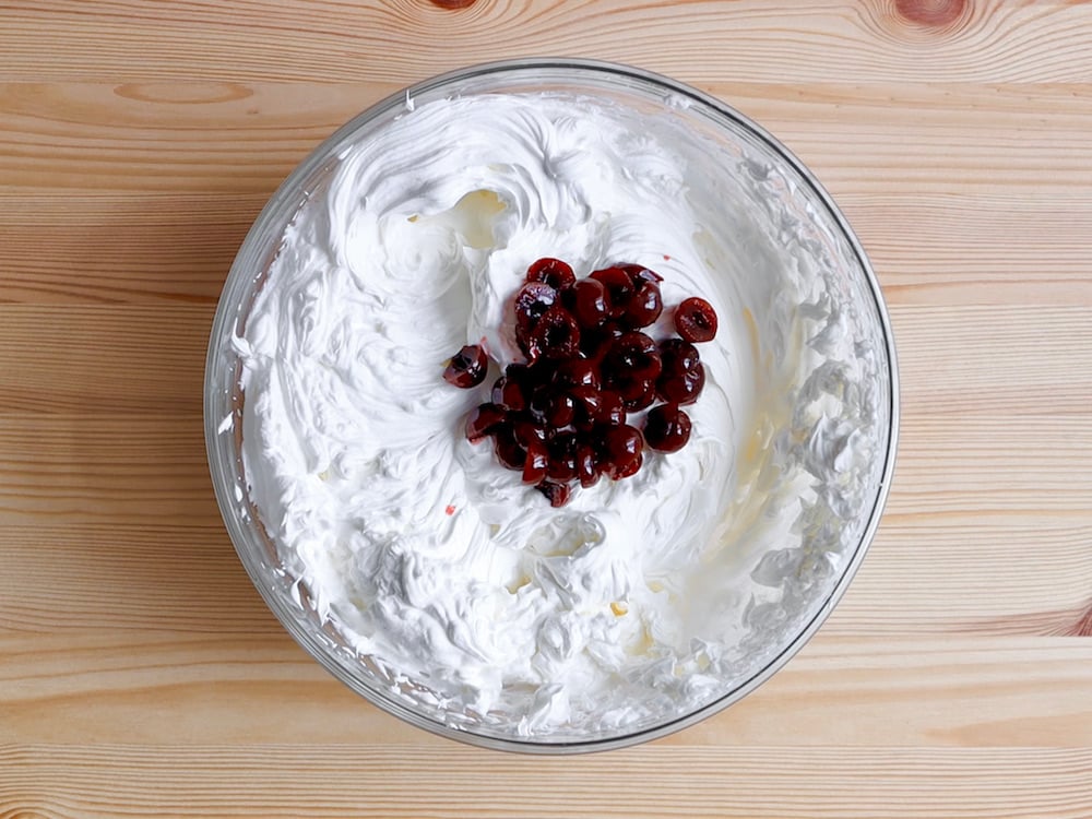 Semifreddo allo yogurt e amarene - Step 4