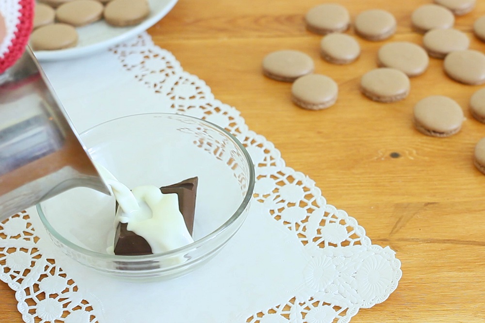 Macarons al cioccolato – ricetta veloce - Step 7