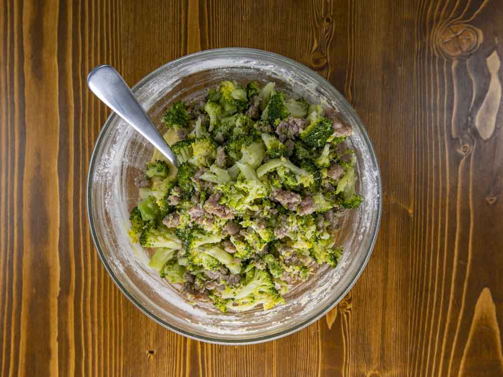 Ciambella salata broccoli e salsiccia - Step 9
