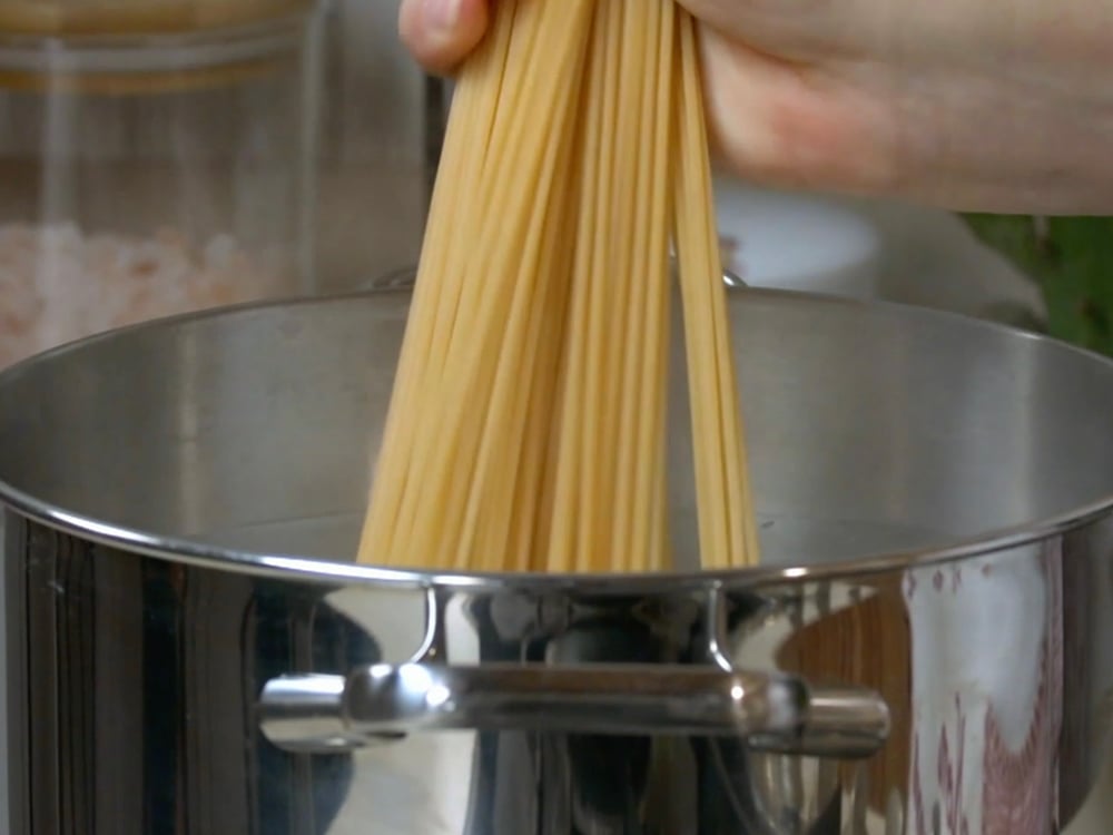 Spaghetti aglio, olio e peperoncino di Benedetta - Step 3