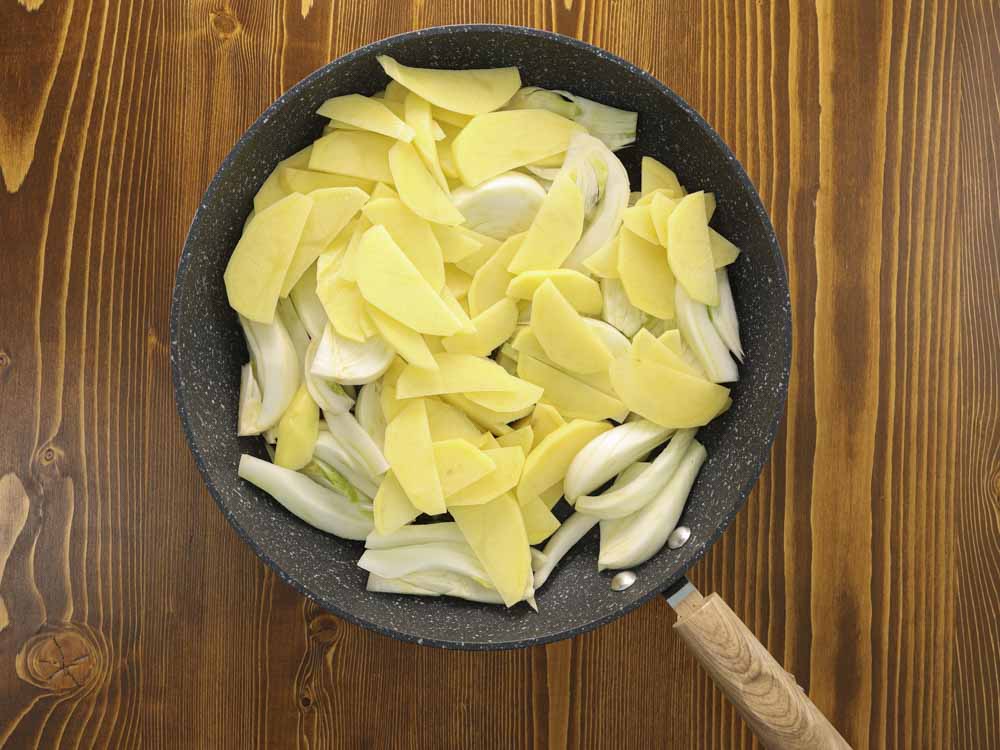 Finocchi e patate in padella - Step 2