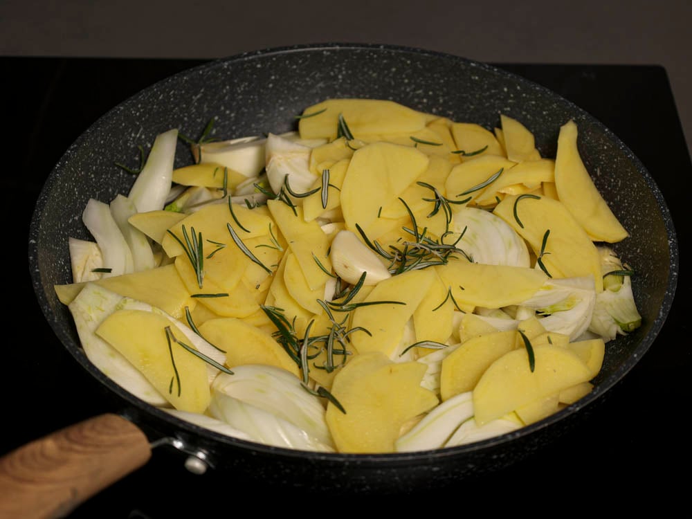 Finocchi e patate in padella - Step 4