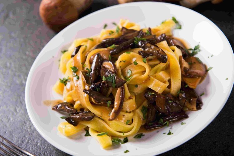 tagliatelle ai funghi porcini
