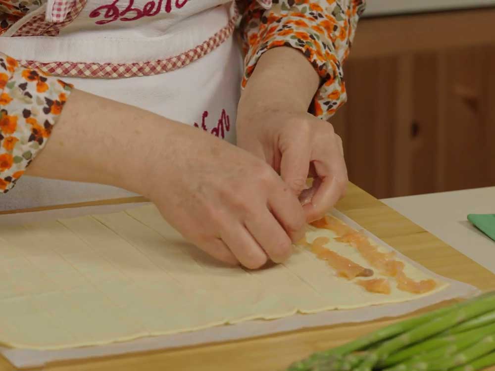 Asparagi in crosta: la ricetta di Benedetta - Step 3