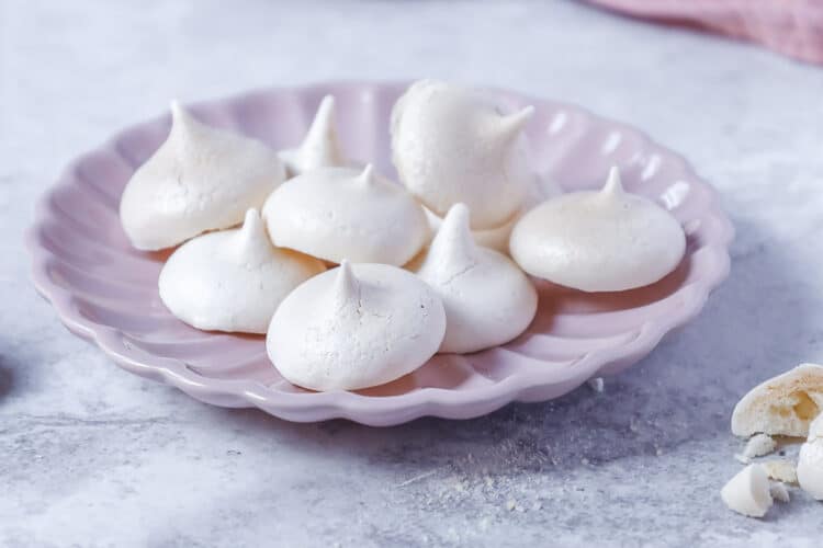 Meringhe con acquafaba