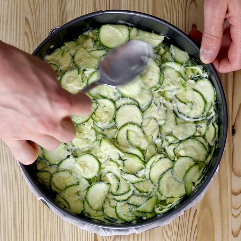 Torta invisibile di zucchine - Step 5