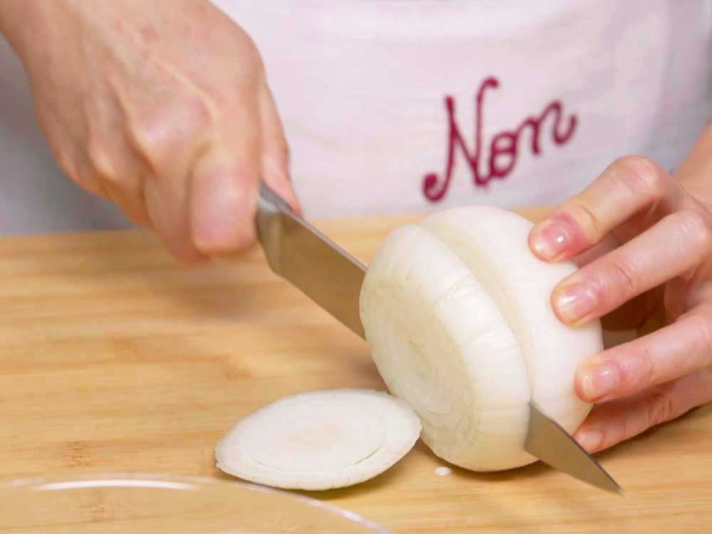 Onion rings con salsa allo yogurt - Step 1