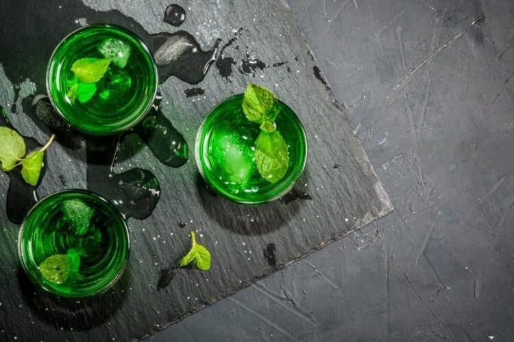 Liquore alla menta