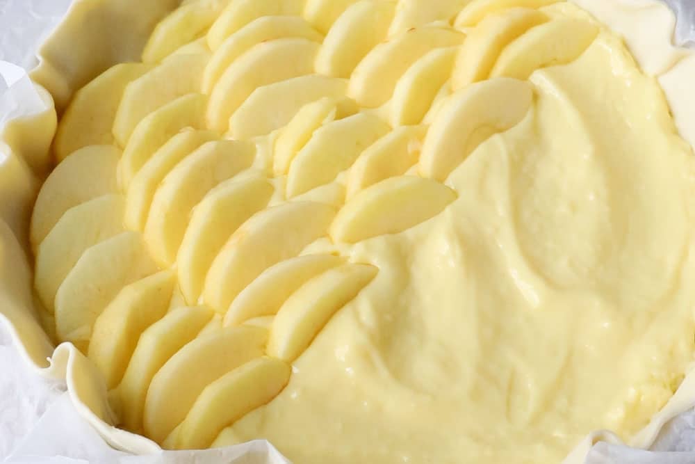 Torta di pasta sfoglia con crema e mele - Step 10