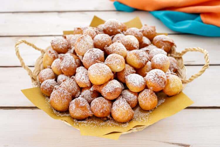 Frittelle di Carnevale senza uova - impasto furbo