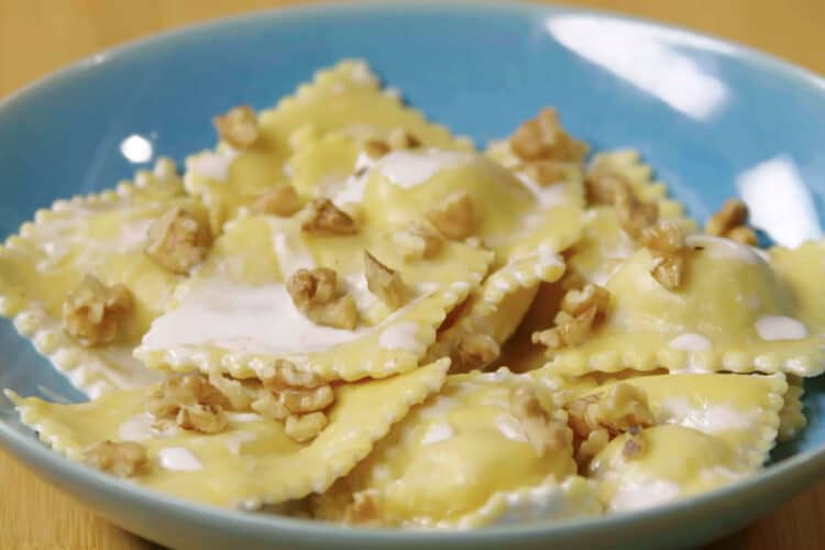 Ravioli speck e noci