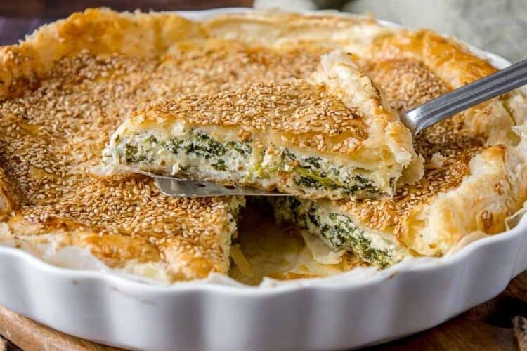 Pizza di pasta sfoglia ricotta e spinaci