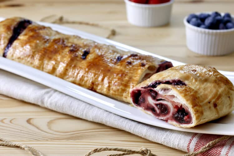 Strudel ai frutti di bosco