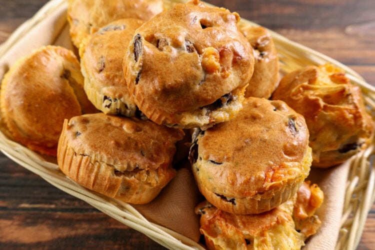 Muffin salati funghi e formaggio in friggitrice ad aria