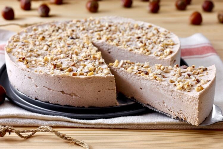 Torta gelato alla nocciola