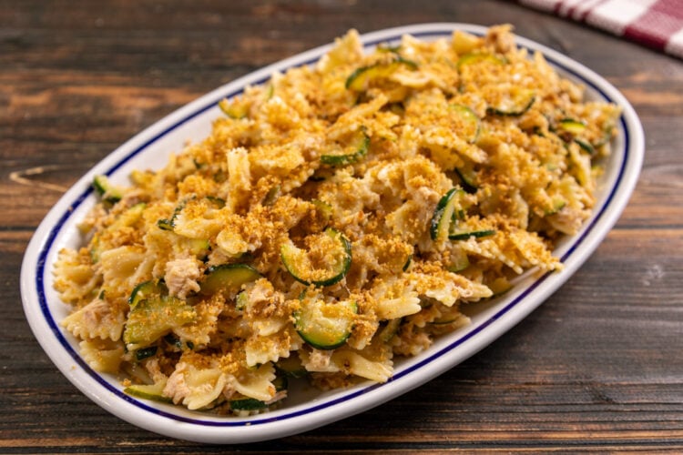 Pasta zucchine, tonno e limone