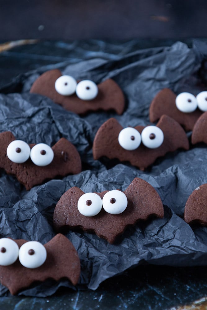 Biscotti pipistrello al cioccolato - Step 11