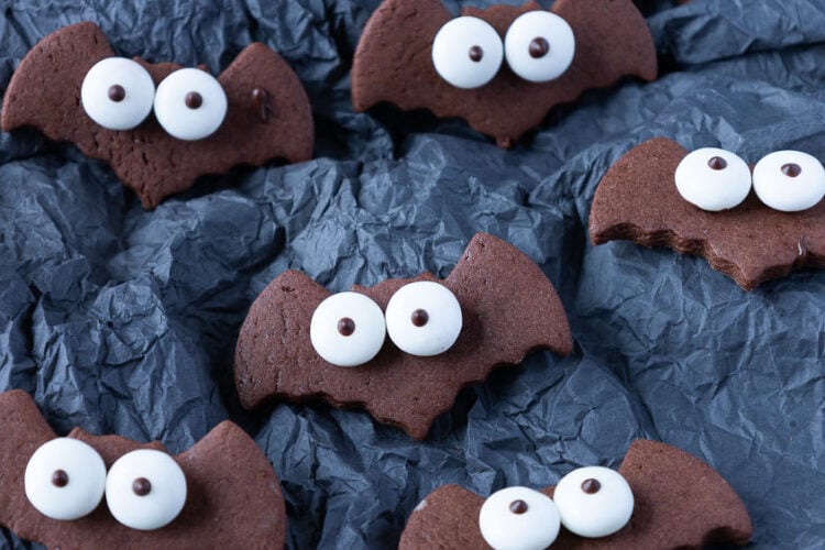 Biscotti pipistrello al cioccolato