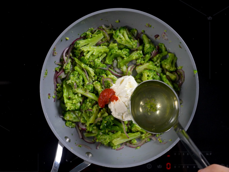 Fusilli cremosi broccoli e cipolla - Step 5