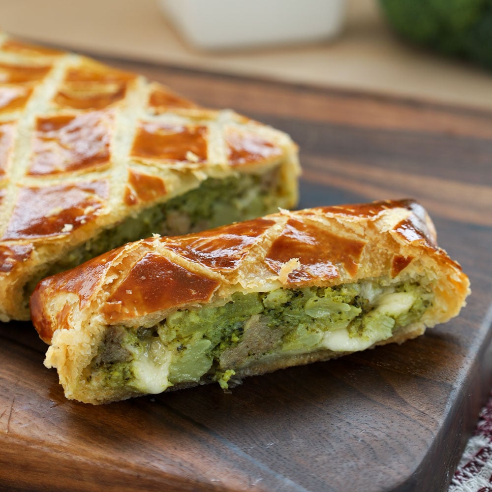 strudel salato broccoli e salsiccia