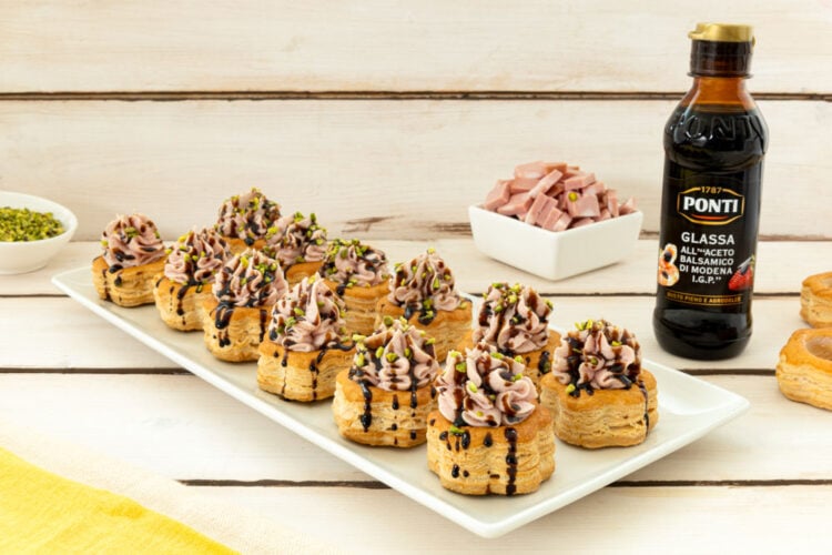 Vol au vent mortadella e pistacchi