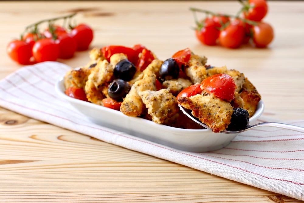 straccetti di pollo con pomodorini e olive in friggitrice ad aria