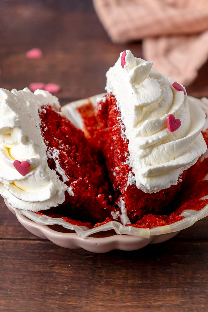 Red velvet cupcake - Step 14