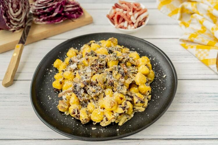 Gnocchi radicchio e zafferano