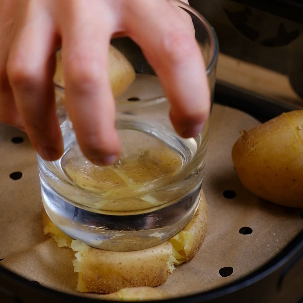 Patate schiacciate gorgonzola e speck - Step 3