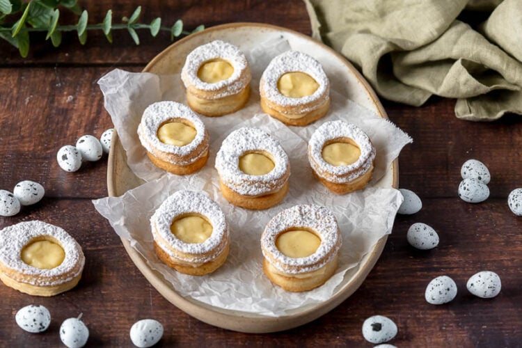 Biscotti uovo con crema pasticcera