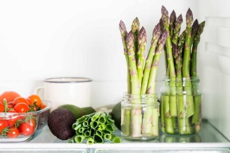 Come conservare gli asparagi crudi e cotti