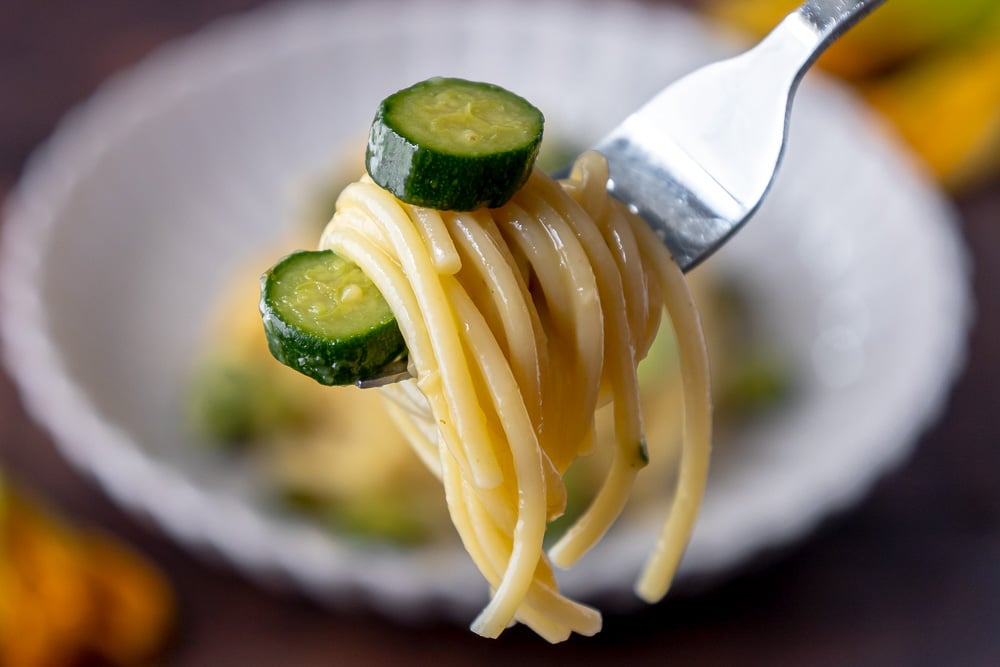 spaghetti alla carbonara di zucchine