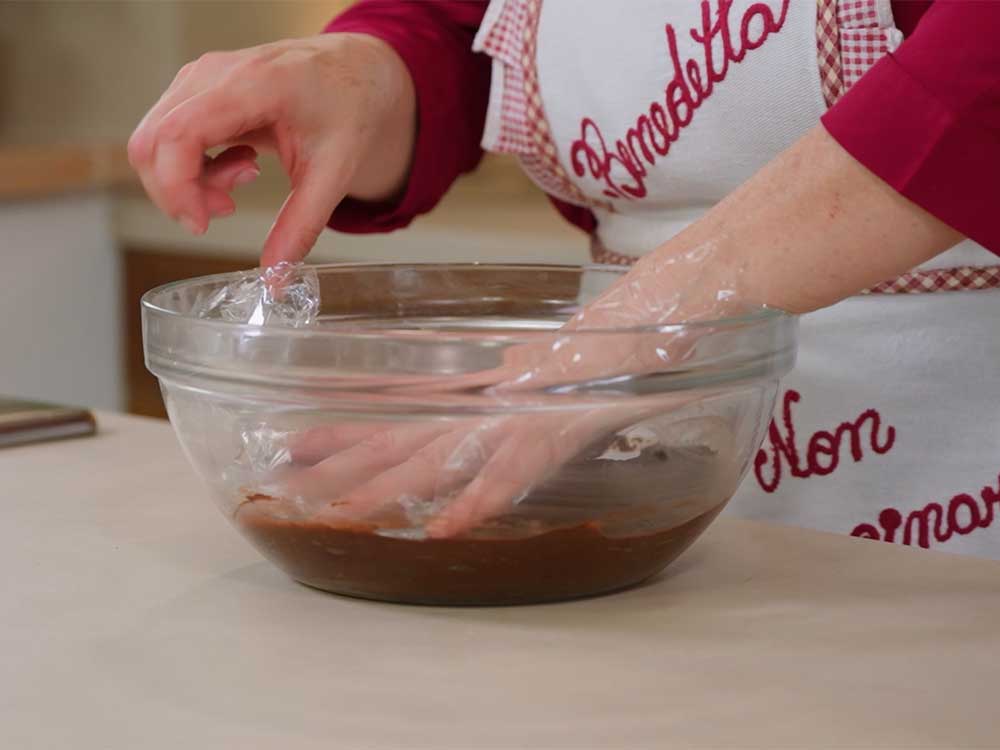 Torta mousse cioccolato e fragole con Oro Saiwa - Step 8